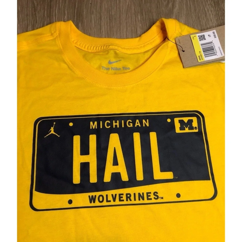 NWT Nike Air Jordan Michigan Wolverines Yellow Dri Fit DM2083-728 Men Size SMALL